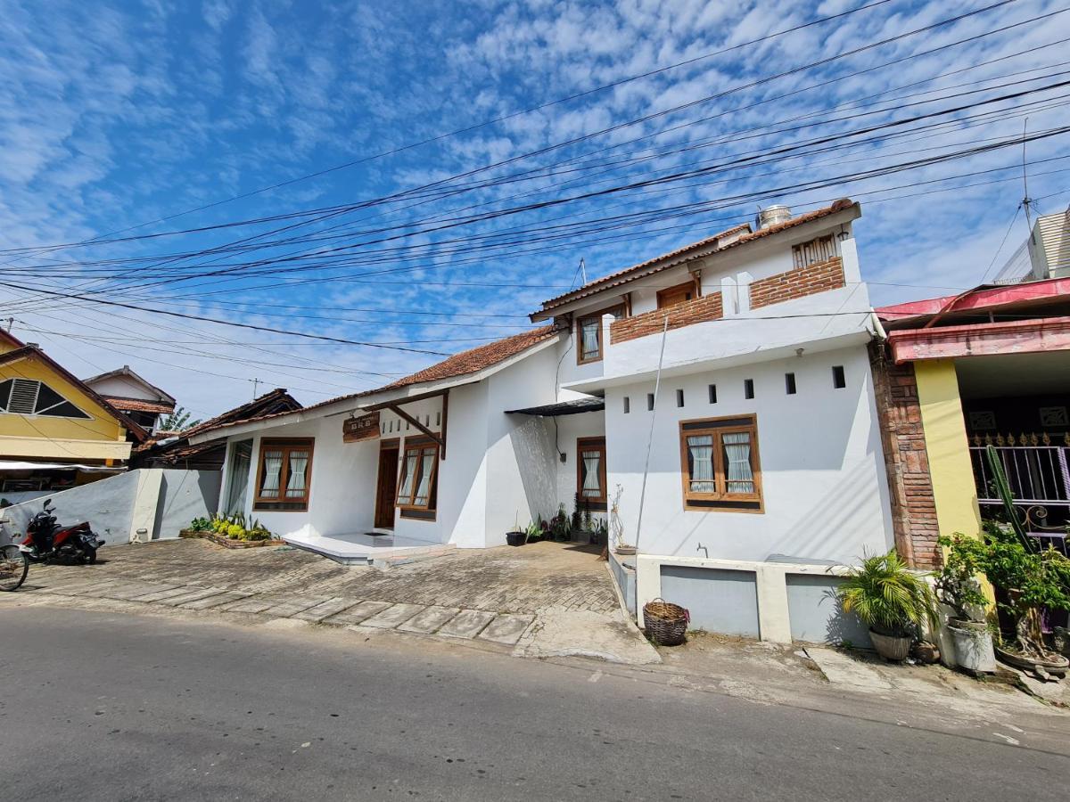 Brb Guesthouse Banyuwangi  Buitenkant foto