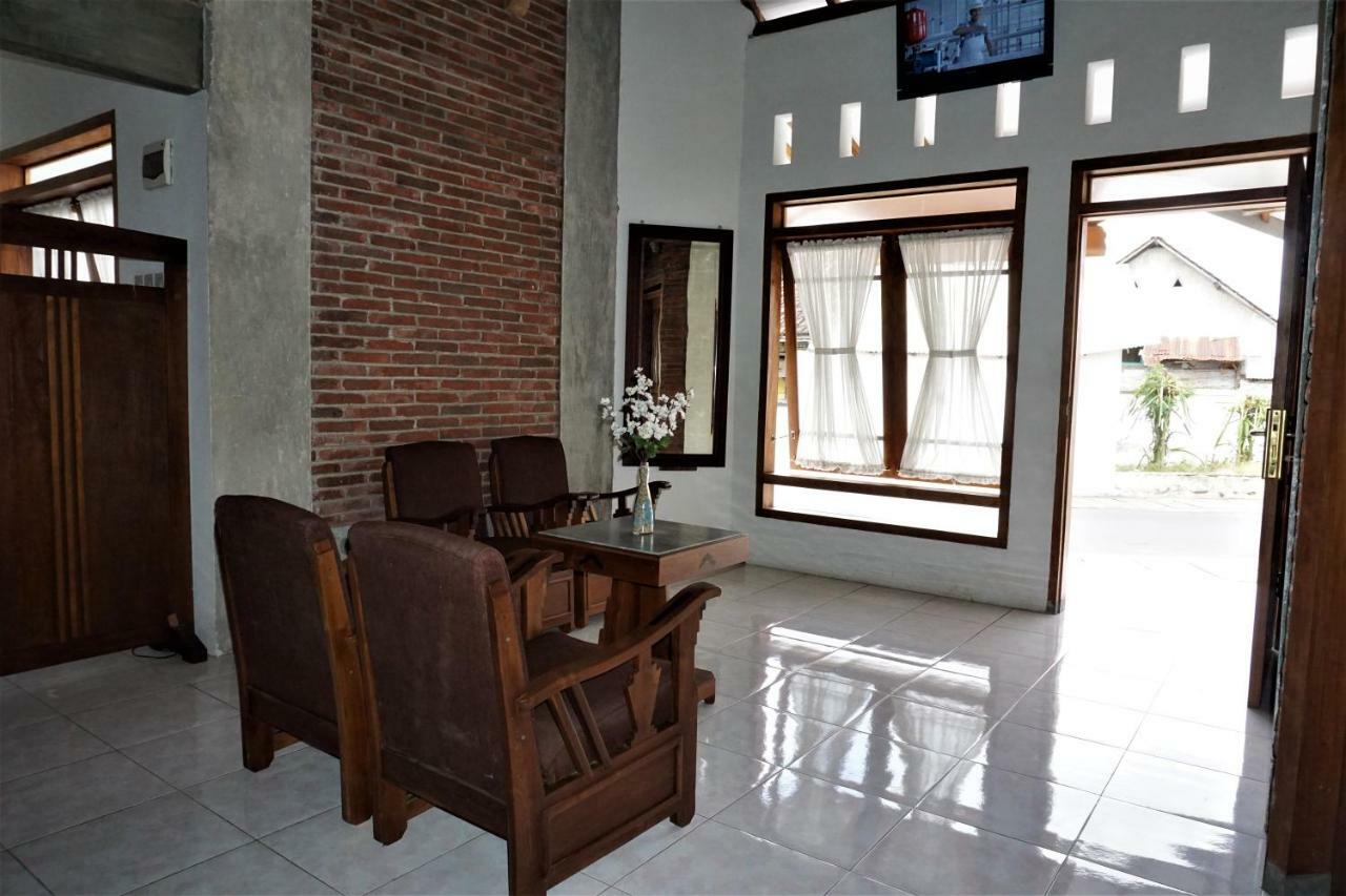 Brb Guesthouse Banyuwangi  Buitenkant foto